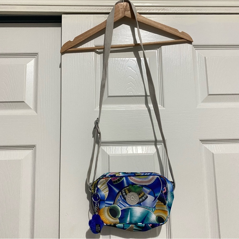 NWOT Kipling Bright Seashell Multicolor Print Summer Splash Blue Crossbody Bag
